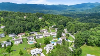 348 Ridge Rd, Caryville, TN 37714