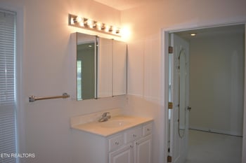 348 Yonside Dr, Sparta, TN 38583