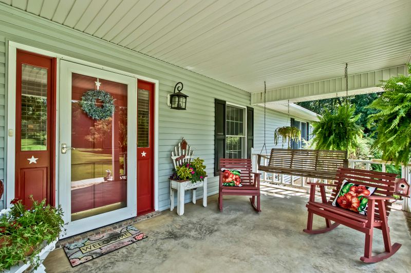 3480 Sugar Grove Valley Rd, Harriman, TN 37748