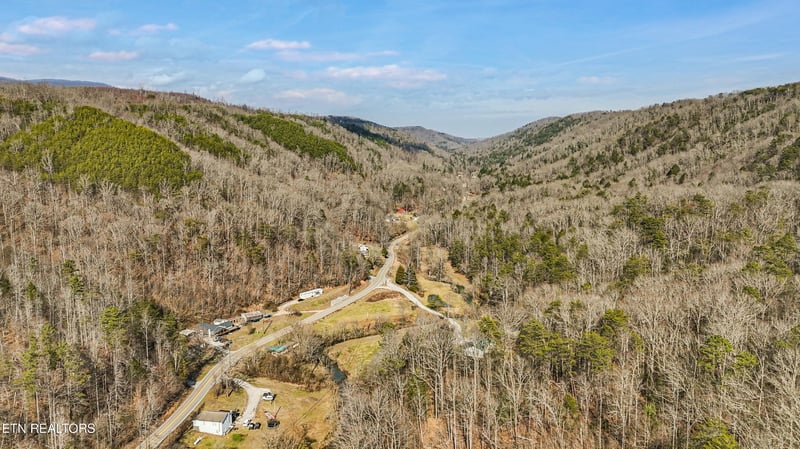 3484 Briceville Hwy, Briceville, TN 37710