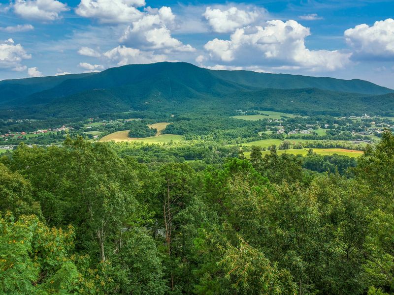 3485 Quail Way, Sevierville, TN 37862
