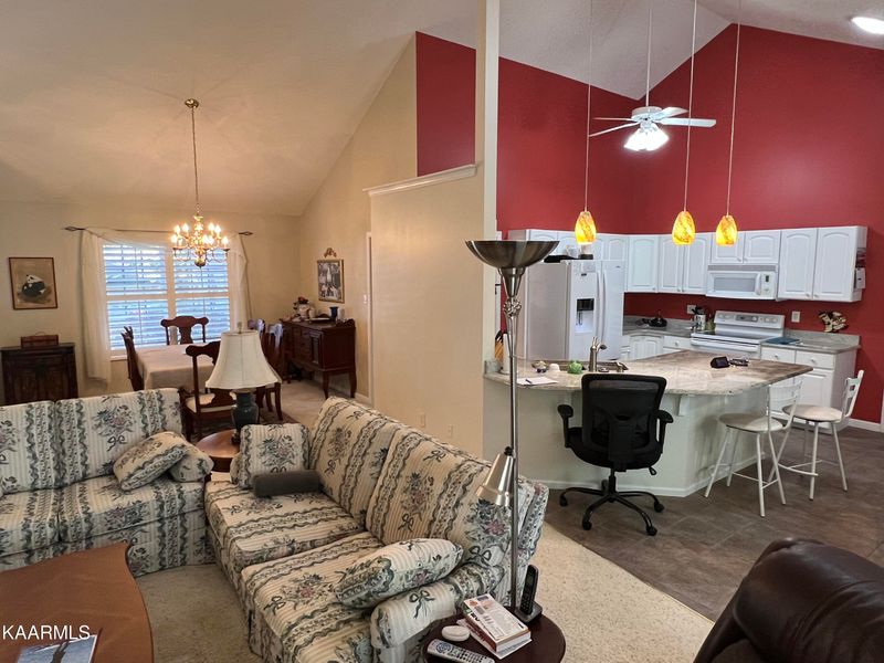 349 Cheestana Way, Loudon, TN 37774