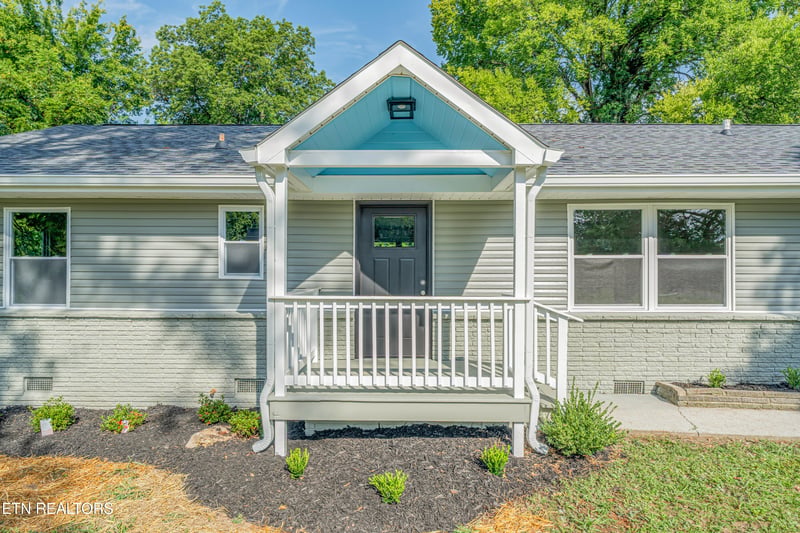 349 Land Oak Rd, Knoxville, TN 37922
