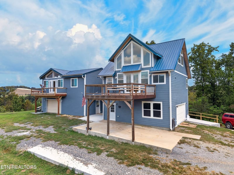 349 Notch Gap Rd, Thorn Hill, TN 37881