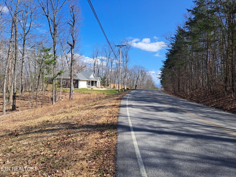 349 Rotherham Dr, Crossville, TN 38558