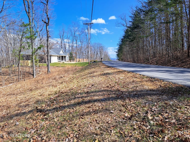 349 Rotherham Dr, Crossville, TN 38558
