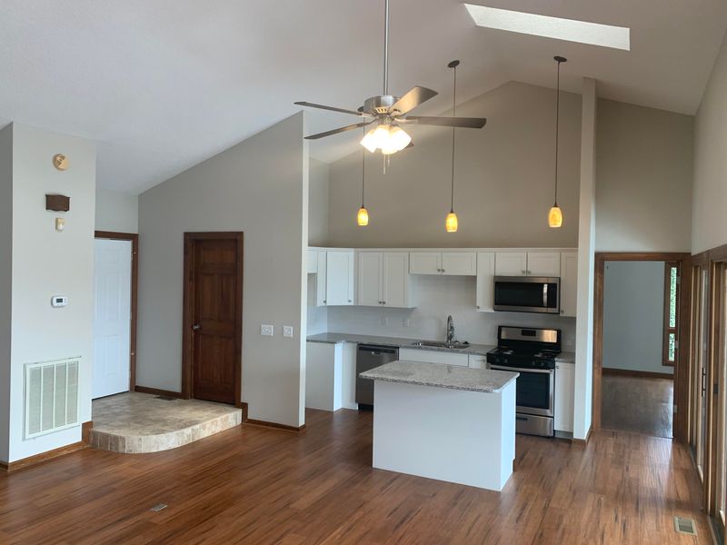 349 Southshore Dr, Greenback, TN 37742