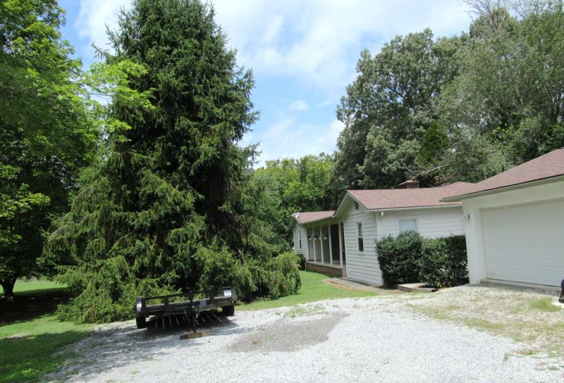3490 Glendale Community Rd, Greenback, TN 37742