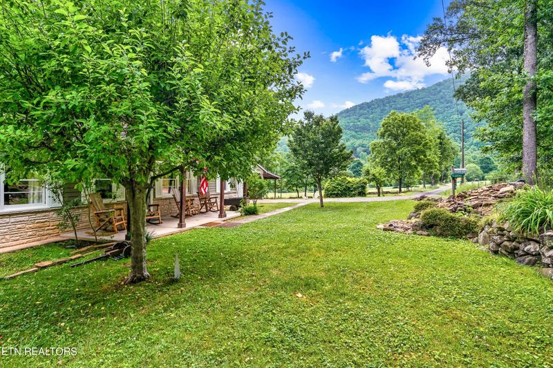 3495 Sugar Camp Cir, Sevierville, TN 37862