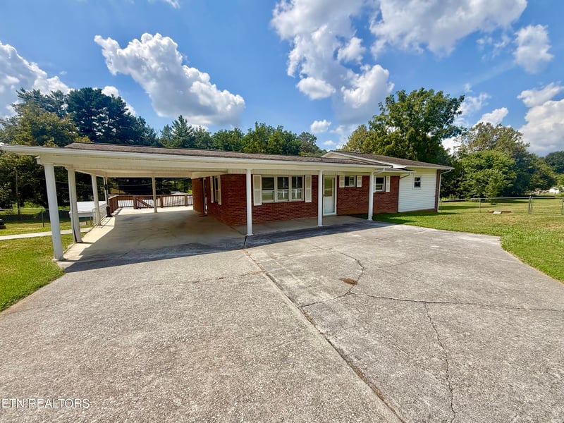 3498 Old Kentucky Rd, Morristown, TN 37814