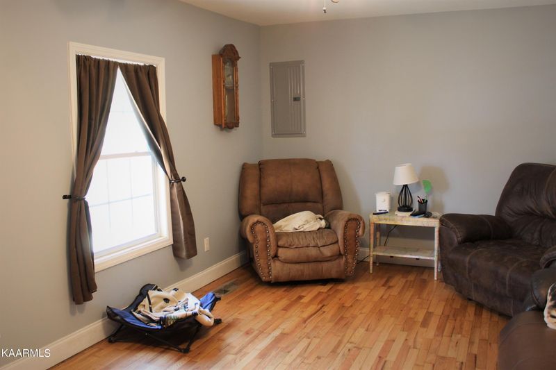 350 County Rd, Sweetwater, TN 37874