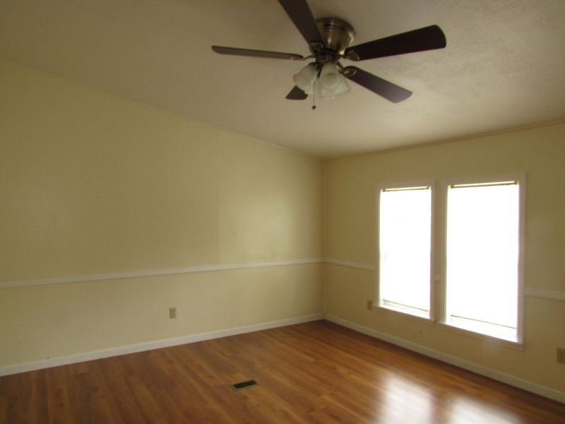 350 Crestview Loop, Crossville, TN 38571