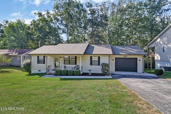 350 Lakeview Dr, Fairfield Glade, TN 38558