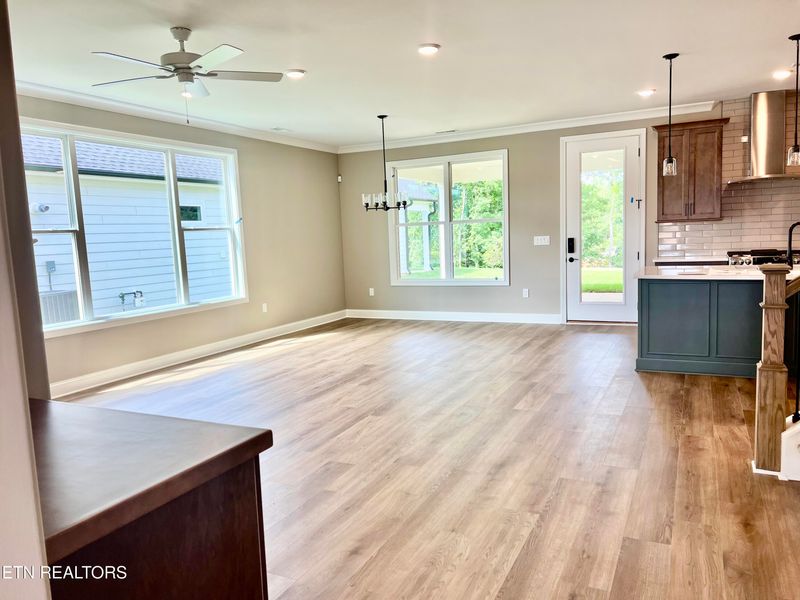 350 Trillium Tr, Lenoir City, TN 37771