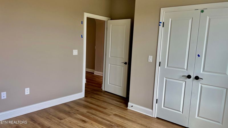 350 Trillium Tr, Lenoir City, TN 37771