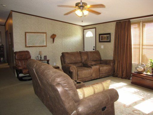 350 W Toomey Ln, Madisonville, TN 37354