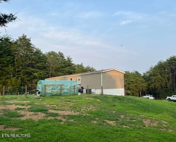 3500 Warrensburg Rd, Whitesburg, TN 37891