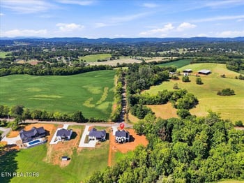3504 Davis Ford Rd, Maryville, TN 37804