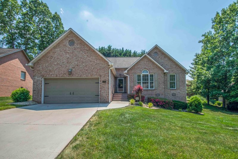 3504 Greywolfe Dr, Knoxville, TN 37921