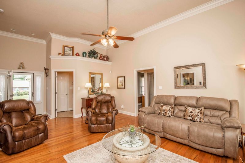 3504 Greywolfe Dr, Knoxville, TN 37921