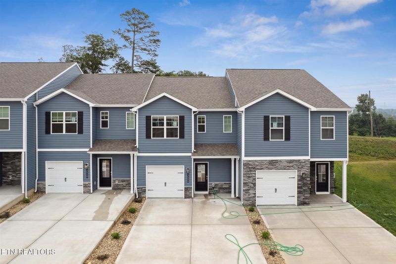 3506 Tyee Crossing Way, Kodak, TN 37764