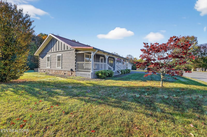 3508 Autumn Woods Ln, Sevierville, TN 37862
