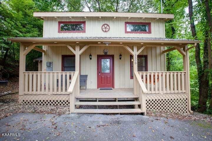 3508 Peggy Ln, Pigeon Forge, TN 37863