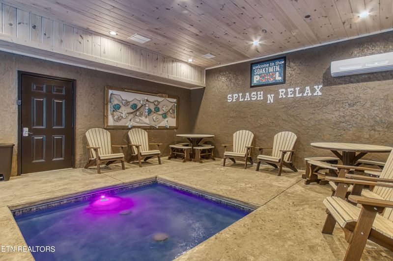 3508 Sand Ridge Way, Pigeon Forge, TN 37863