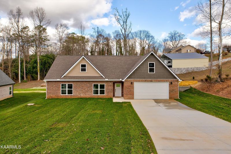 351 Robinson Tr, Loudon, TN 37774