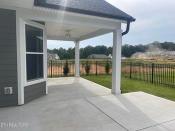 351 Trillium Tr, Lenoir City, TN 37771
