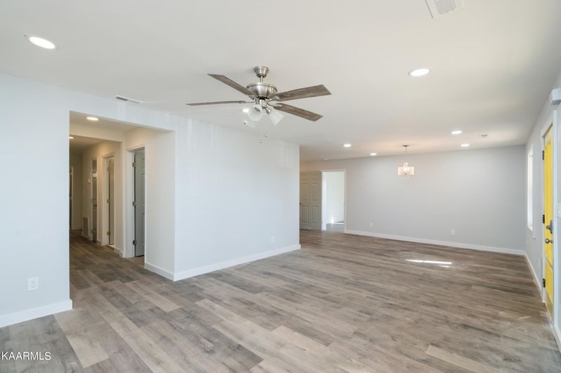 3511 Mount Dr, Knoxville, TN 37914