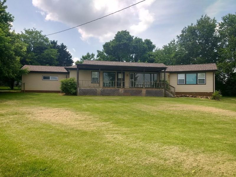 3515 E Lamar Alexander Pkwy, Maryville, TN 37804