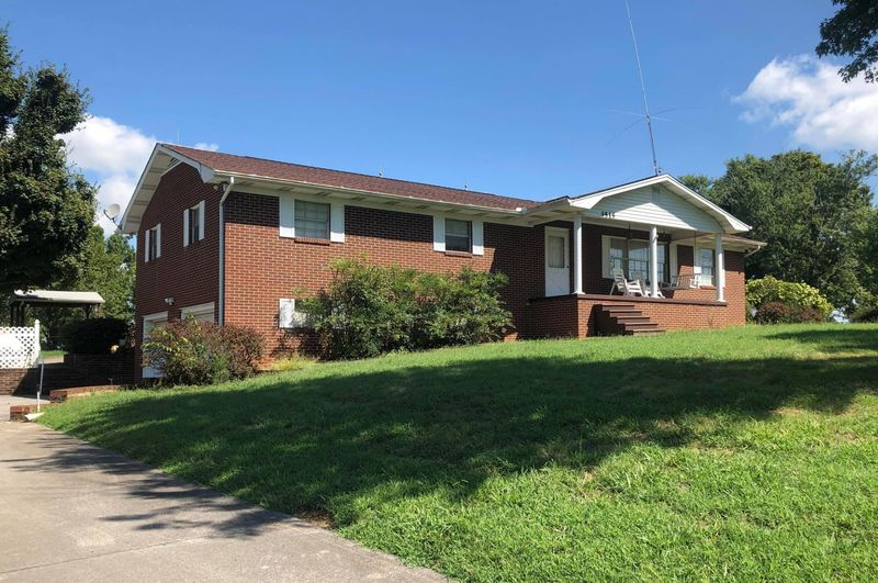 3515 Severvierville Rd, Maryville, TN 37804