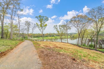3516 Blow Dr, Knoxville, TN 37920