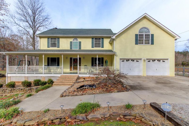 3517 Pilgrim Ln, Mascot, TN 37806