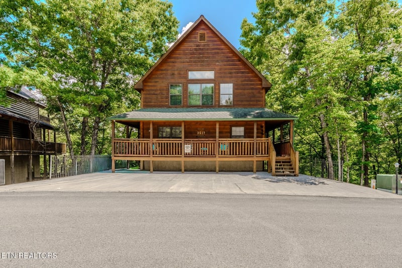 3517 Sand Ridge Way, Pigeon Forge, TN 37863
