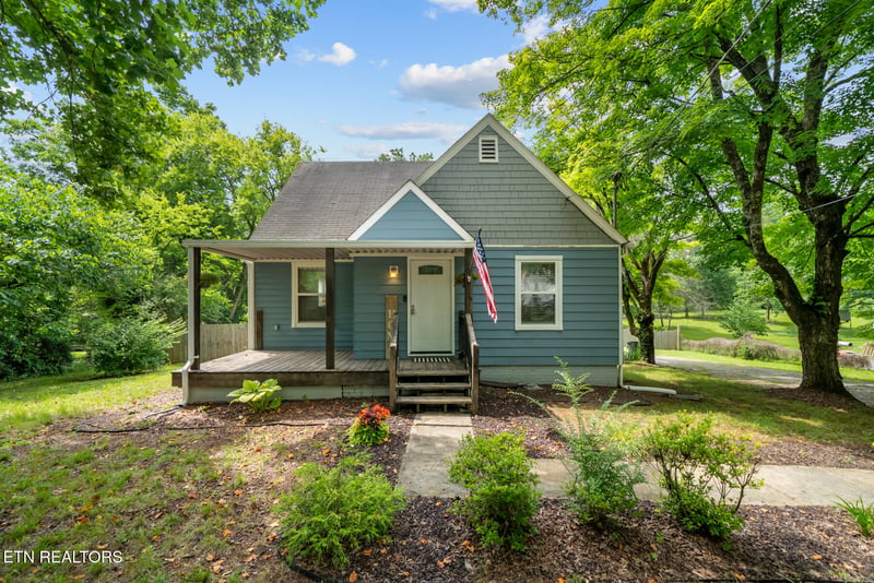 3518 Delrose Dr, Knoxville, TN 37914