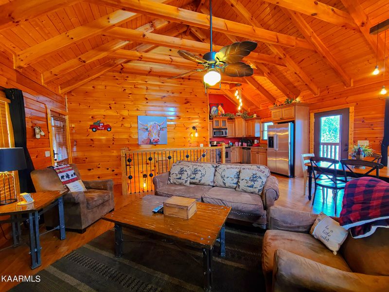 3518 Sand Ridge Way, Pigeon Forge, TN 37863