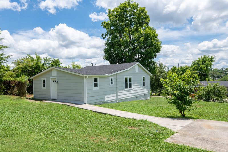 3519-3521 Lyle Ave, Knoxville, TN 37919