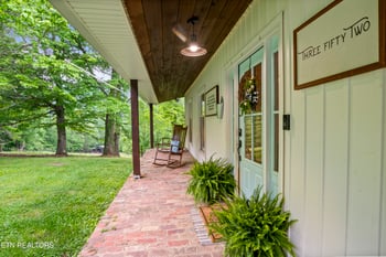 352 Bates Ln, Caryville, TN 37714