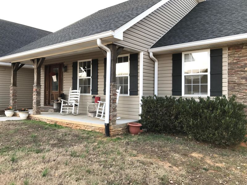 352 Country Ln, Loudon, TN 37774