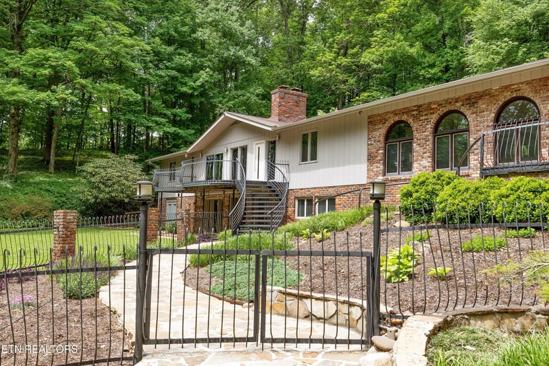 3521 Montlake Dr, Knoxville, TN 37920
