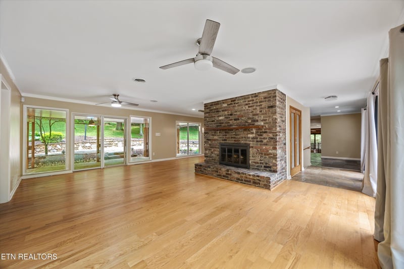 3521 Montlake Dr, Knoxville, TN 37920