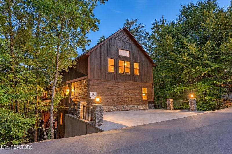 3521 Sandridge Way, Pigeon Forge, TN 37863