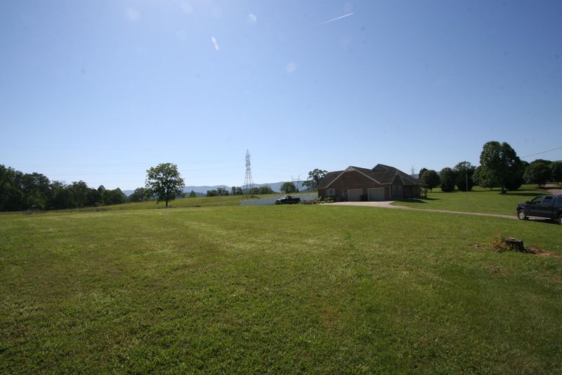 3522 Mcghee Rd, Maryville, TN 37803