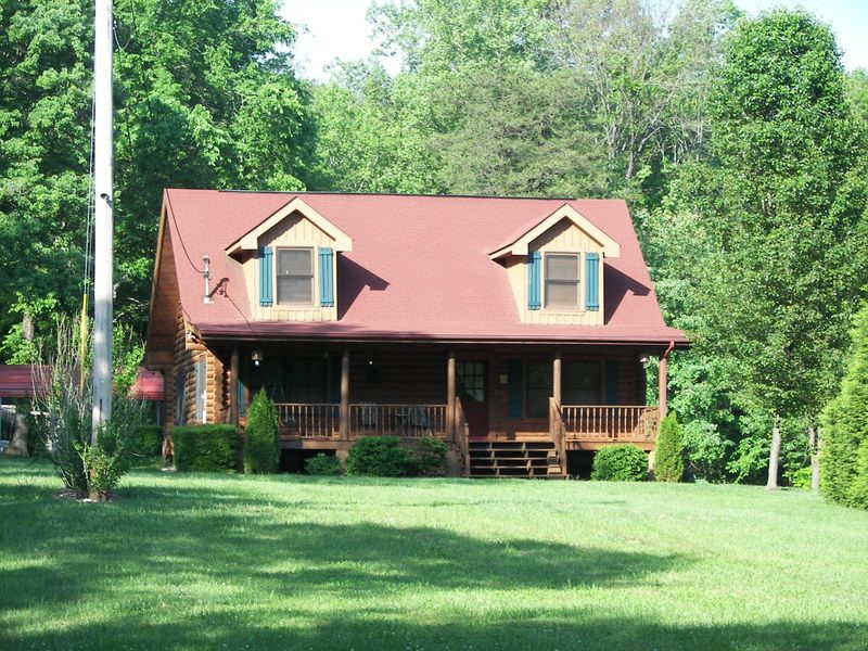 3522 Shipe Rd, Corryton, TN 37721