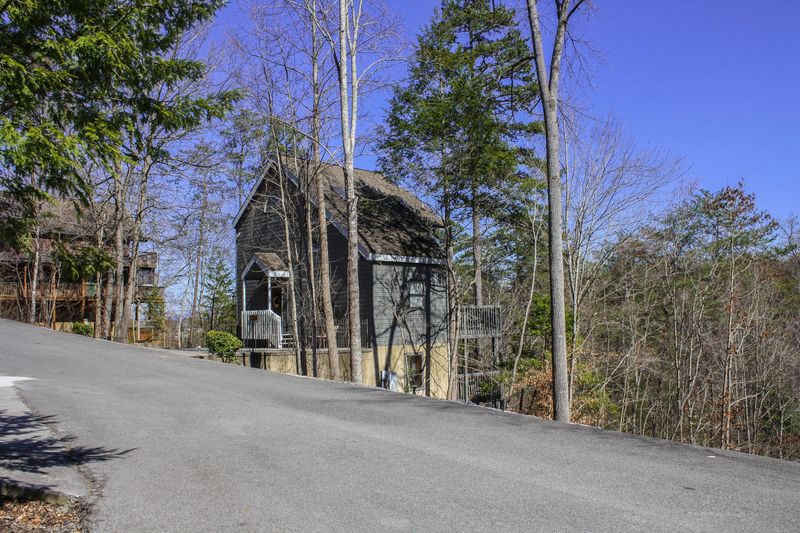 3523 Brook Stone Way, Pigeon Forge, TN 37863
