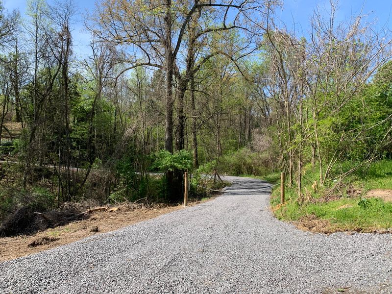3523 Triple Oak St, Rockford, TN 37853