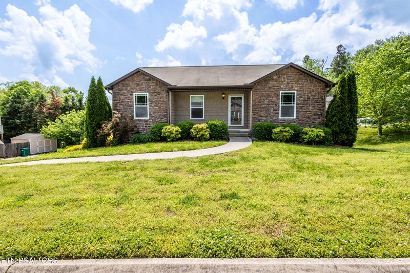 3524 Boulder Point Ln, Powell, TN 37849