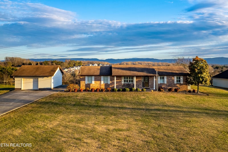 3526 Ridgeway Tr, Maryville, TN 37801